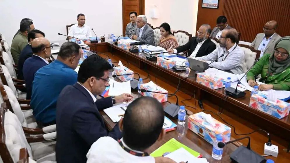 প্রধানমন্ত্রীর সভাপতিত্বে ফ্যামিলি কার্ড কার্যক্রম পরিকল্পনা নিয়ে বৈঠক