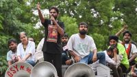 ককরোচ পার্টির আন্দোলন কি মোদি সরকারের জন্য ‘বিপদঘণ্টা’?