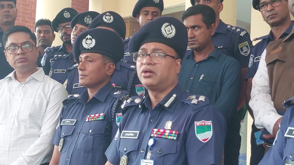‘মাদকের বিরুদ্ধে কোনো ছাড় নেই, পুলিশও রেহাই পাবে না’