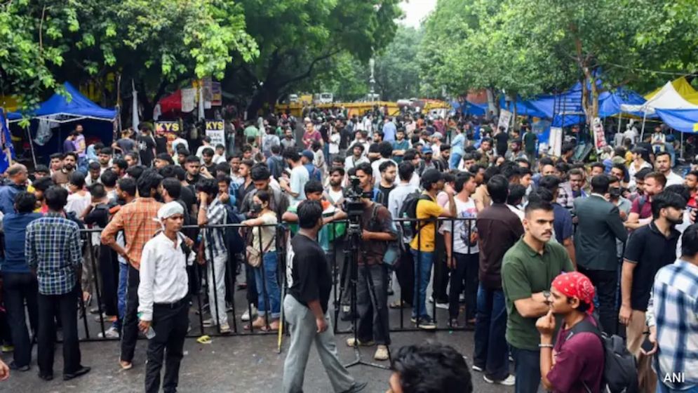 শিক্ষার্থীদের আন্দোলনের ভিডিও মুছে ফেলার নির্দেশ দিল আইআইটি মাদ্রাজ