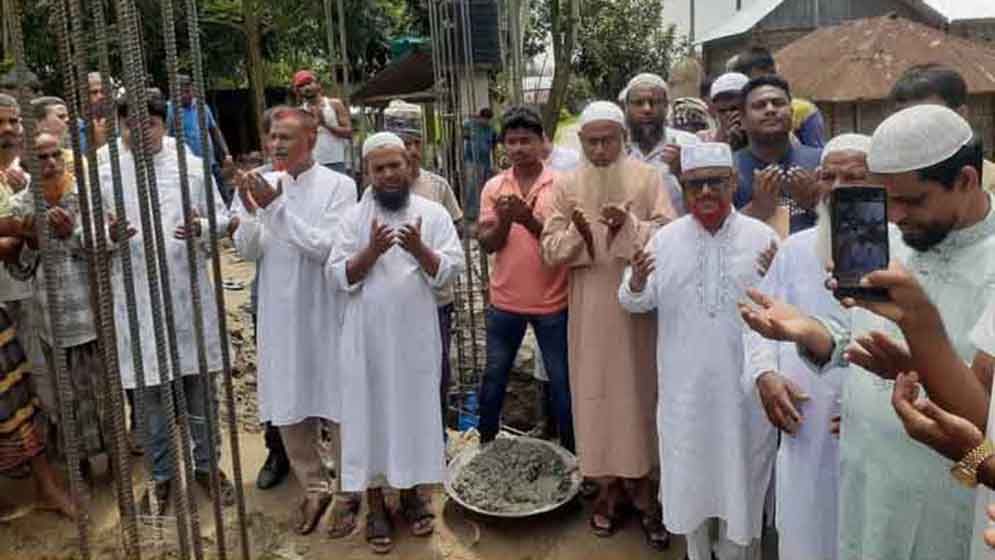 মসজিদ শুধু ইবাদতের স্থান নয়, আদর্শ জীবন গঠনের শিক্ষা দেয়