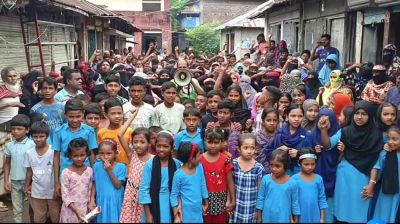 ধর্ষণের অভিযোগ তুলে শিক্ষকের ওপর হামলা প্রতিবাদে বিক্ষোভ
