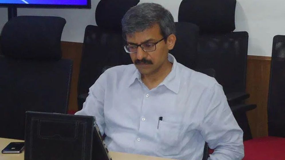 দিল্লিতে বিক্ষোভ: কেন্দ্রীয় শিক্ষা সচিবকে সরিয়ে দিল মোদি সরকার