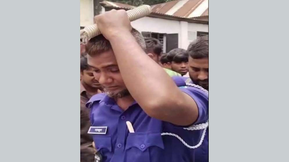 দুর্ঘটনার পর লাশ উদ্ধারে গিয়ে পুলিশ সদস্য দেখলেন তারই ছেলে