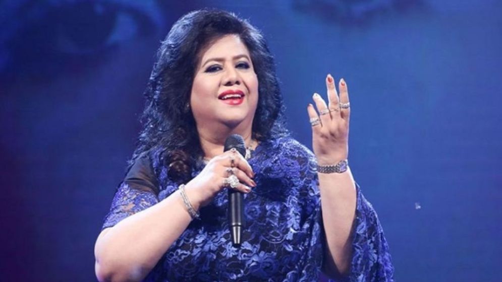 বন্যার্তদের সহায়তায় আজ গান গাইবেন রুনা লায়লা