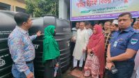 উপকূলে সুপেয় পানি সংরক্ষণে প্রতিমন্ত্রীর ট্যাংক বিতরণ