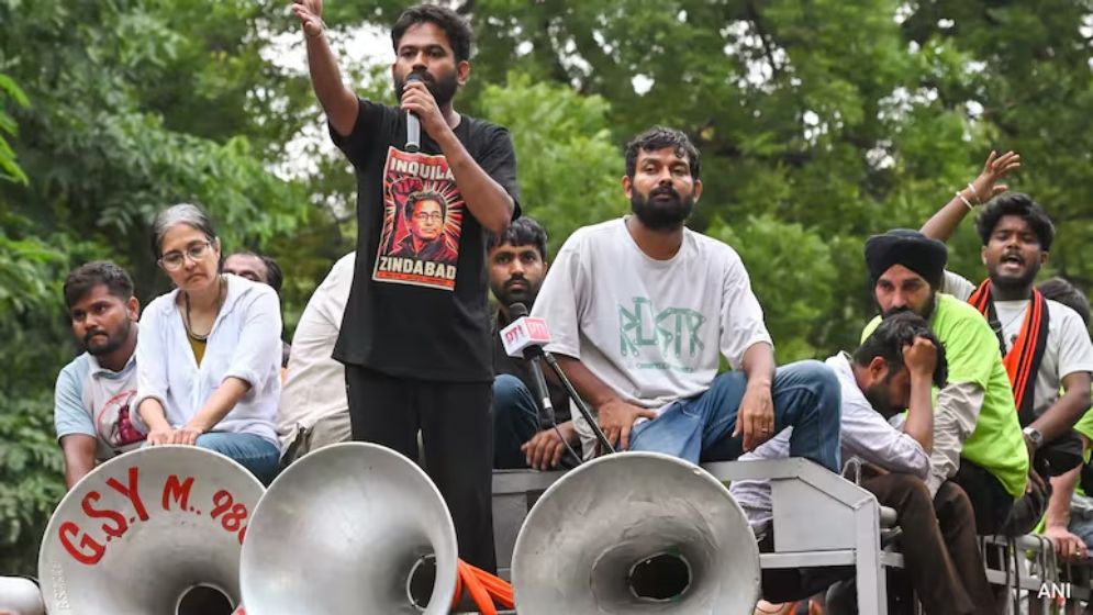 শিক্ষামন্ত্রীর পদত্যাগের পর যা বলছে ককরোচ জনতা পার্টি