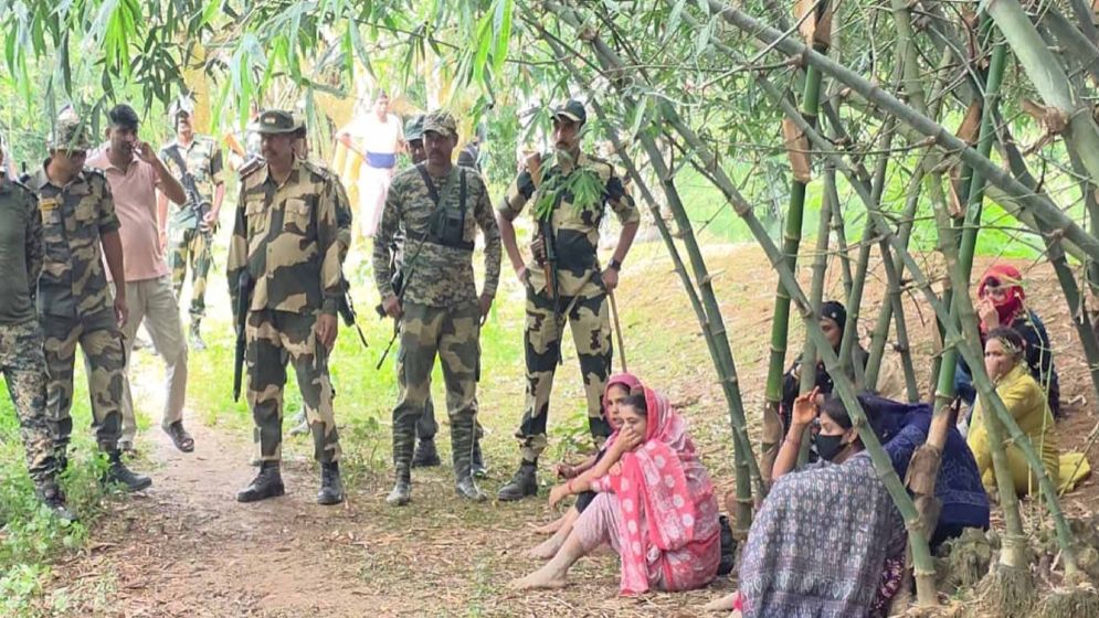 বিরামপুর সীমান্তে পুশইন চেষ্টা ব্যর্থ করল বিজিবি