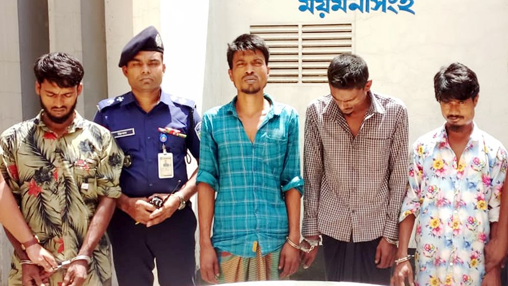 দ্বিতীয় স্ত্রীকে ঢাকা নিয়ে যাওয়ায় সোহেলকে গলা কেটে হত্যা করেন সেলিম