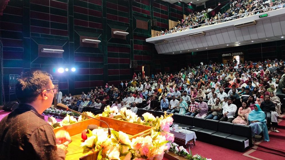 শিক্ষাধারায় বৈষম্য দূর করতে হবে, যানজট নিরসনে নতুন সড়ক হচ্ছে: বাণিজ্যমন্ত্রী