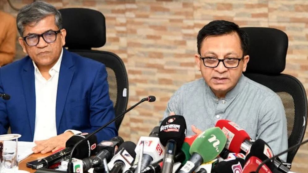 চলতি অর্থবছরে রপ্তানি লক্ষ্যমাত্রা ৬৩.৪ বিলিয়ন ডলার