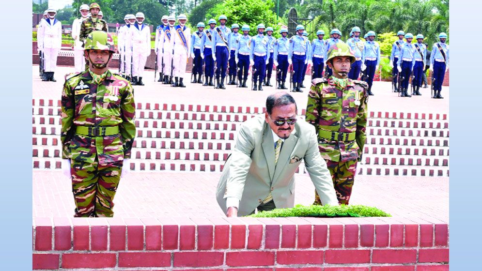 স্মৃতিসৌধে শ্রদ্ধা ভারপ্রাপ্ত রাষ্ট্রপতির