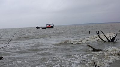 উত্তাল সাগর, সব সমুদ্রবন্দরে ৩ নম্বর সতর্ক সংকেত