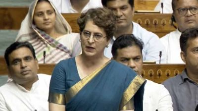 পরীক্ষা সংস্কার কমিটিতে ‘গোমূত্র বিশেষজ্ঞ’ কেন, প্রশ্ন প্রিয়াংকা গান্ধীর