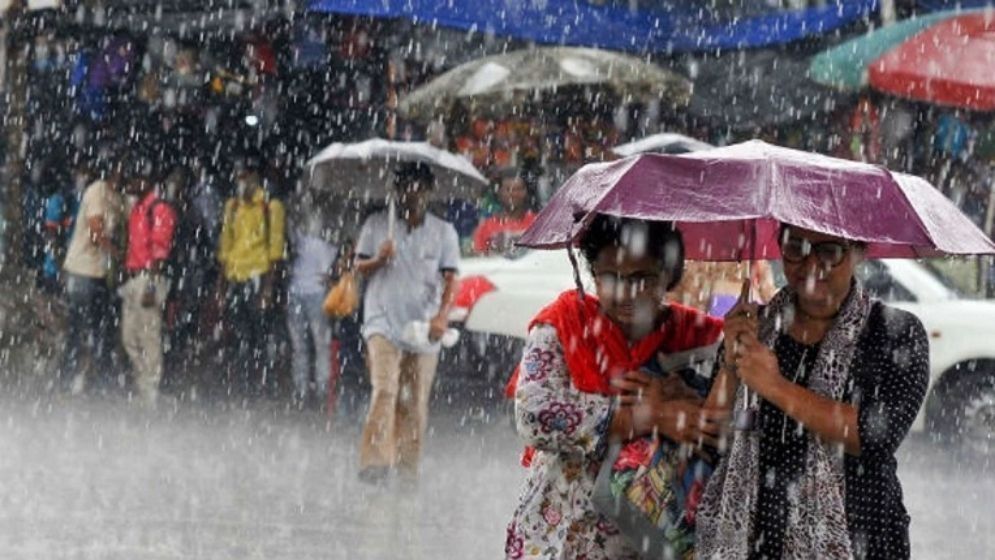 ঢাকাসহ ৯ জেলায় দুপুরের মধ্যে বজ্রবৃষ্টির আভাস