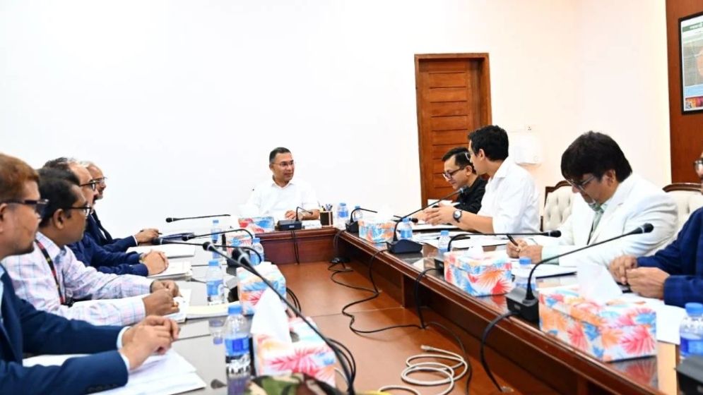 বন্ধ শিল্পকারখানা চালুর প্রক্রিয়া ২০২৬ সালেই শেষ করার নির্দেশ প্রধানমন্ত্রীর