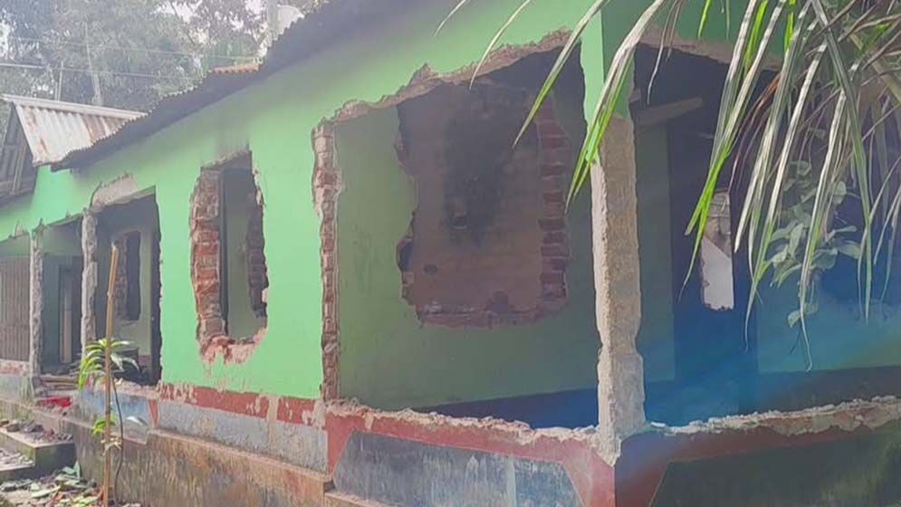 ভৈরবে সংঘর্ষে নিহত ২, ভাঙচুর লুটপাট দুইশ বাড়ি