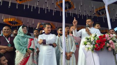 সরকারের সমালোচনায় নাসীরুদ্দীন পাটওয়ারী