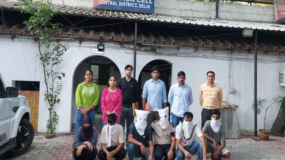 ভিসা জটিলতায় দিল্লিতে আটক ৬ বাংলাদেশি