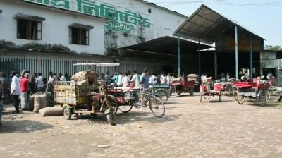 জয়পুরহাটে প্রতি বস্তা আলুতে লোকসান ৪৫০ টাকা, দিশেহারা চাষিরা