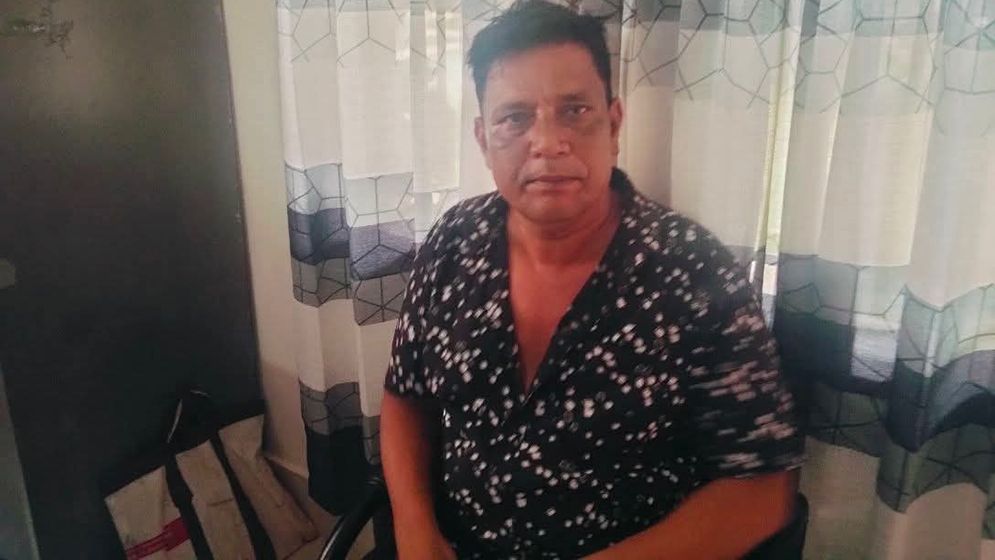 ঘরের পাটাতনের উপর লুকিয়েও শেষ রক্ষা হলো না যুবলীগ নেতার