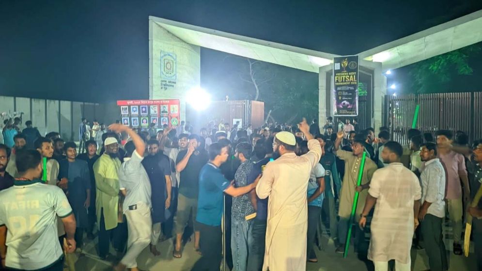 বেরোবিতে ছাত্রদল-শিবির দফায় দফায় সংঘর্ষ, আহত ১০
