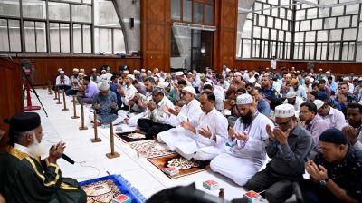 জুলাই গণঅভ্যুত্থানের শহীদদের রুহের মাগফিরাত কামনায় দোয়া