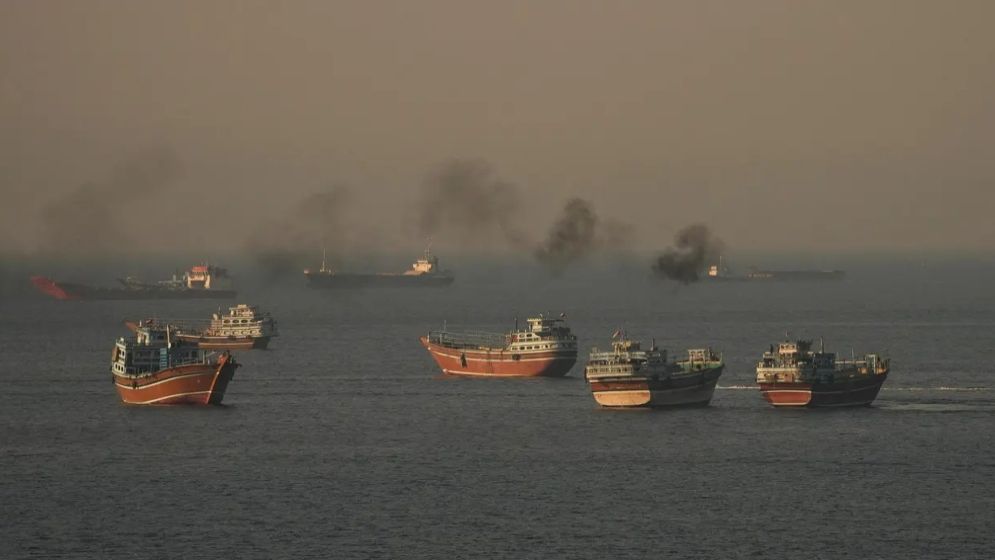 হরমুজে দ্বিতীয় কোনো ‘করিডর’ মানবে না ইরান