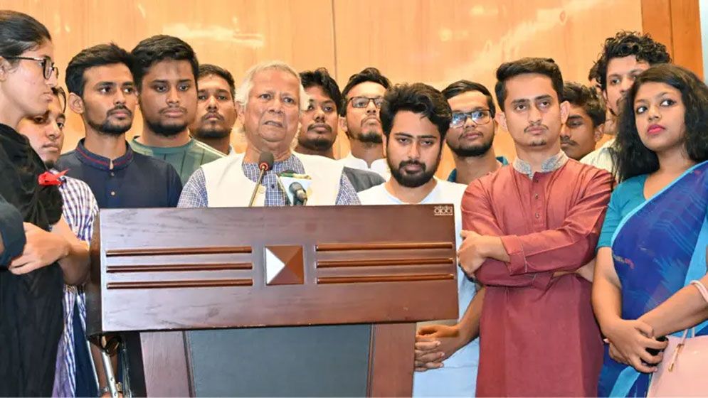 শেখ হাসিনার পতনের পরে যেভাবে গঠিত হয় অন্তর্বর্তী সরকার