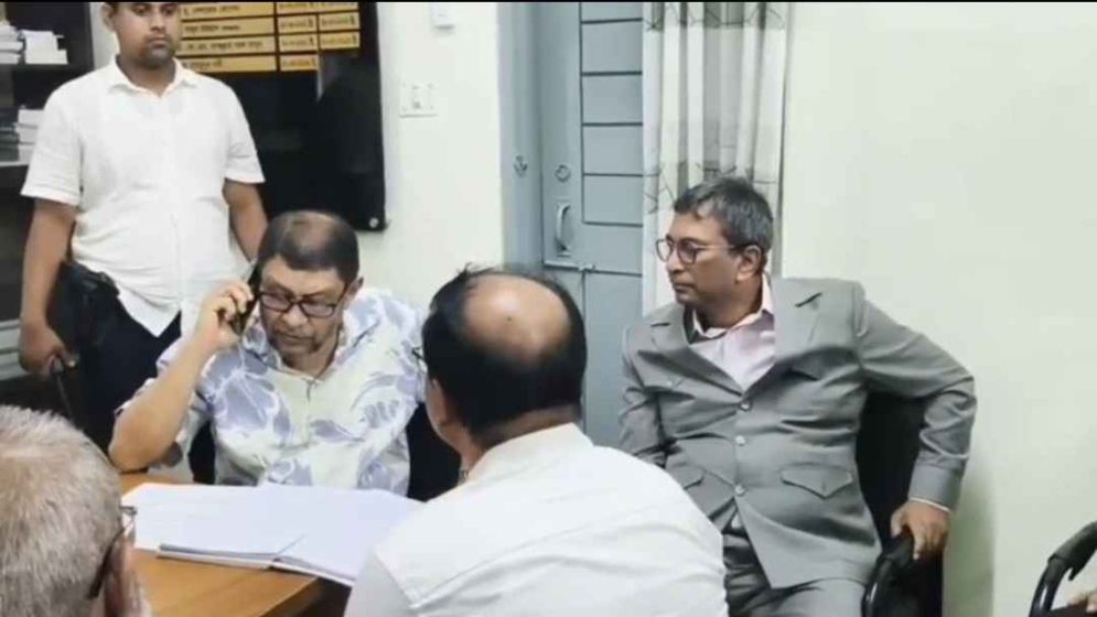 চাঁদপুরে হঠাৎ পরিদর্শনে স্বাস্থ্যমন্ত্রী, দায়িত্বে অবহেলায় সিভিল সার্জনকে বদলির নির্দেশ