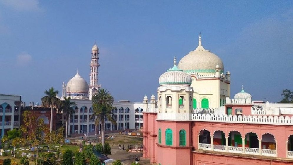 দেওবন্দ মাদ্রাসায় গঙ্গার পানি নিয়ে যাবে হিন্দুত্ববাদী দল