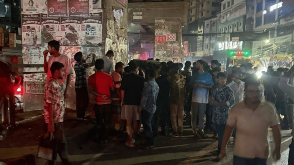 মগবাজারে কাভার্ডভ্যানের ধাক্কায় নিহত ২