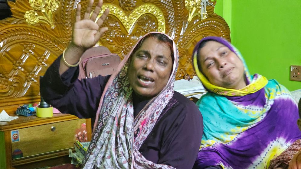 দেবিদ্বারে ‘পরকীয়া’ নিয়ে বিরোধ, স্ত্রীকে পিটিয়ে হত্যার অভিযোগ