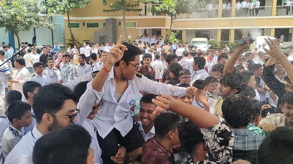 এক প্রতিষ্ঠানের ৩৮২ পরীক্ষার্থীর সবাই পেয়েছে জিপিএ-৫