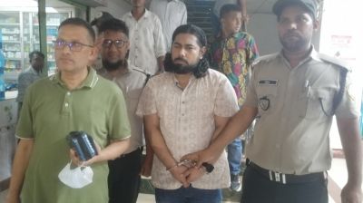 কচুয়ায় ইয়াবা ও মাদক সেবনের সরঞ্জামসহ চিকিৎসক গ্রেফতার