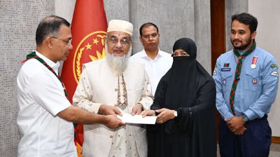 জুলাই শহীদদের স্বপ্নের বাংলাদেশ গড়তে দেশের প্রতিটি নাগরিককে দায়িত্ব পালনের আহ্বান প্রধানমন্ত্রীর
