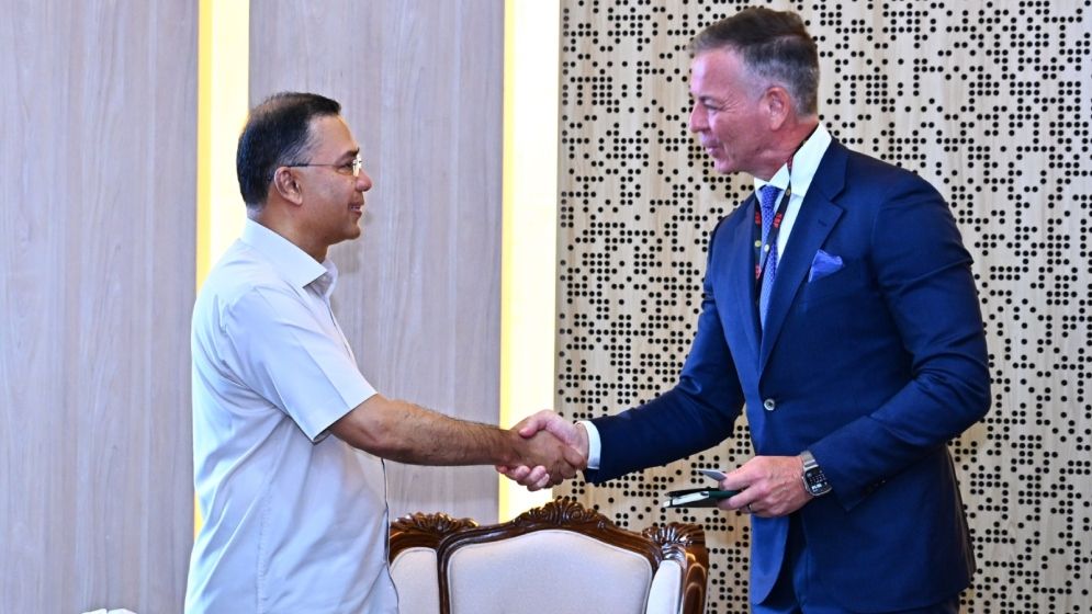 প্রধানমন্ত্রীর সঙ্গে ভিসার এশিয়া-প্যাসিফিক অঞ্চলের প্রেসিডেন্টের সাক্ষাৎ