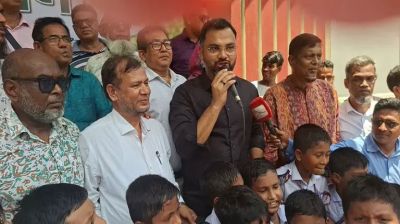 শিক্ষার্থীদের বাড়িতে একটি করে গাছ লাগানোর আহ্বান