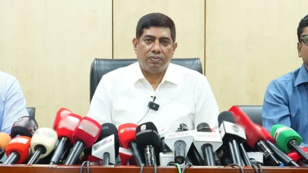 প্রধানমন্ত্রীর খালাতো ভাইয়ের সোয়া কোটি টাকা ছিনতাই, যা বলল ডিবি