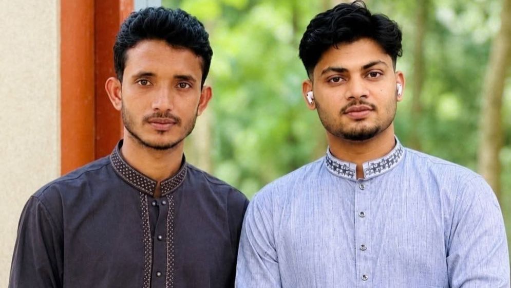 ডাম্পার-মোটরসাইকেলের মুখোমুখি সংঘর্ষে প্রাণ গেল দুজনের