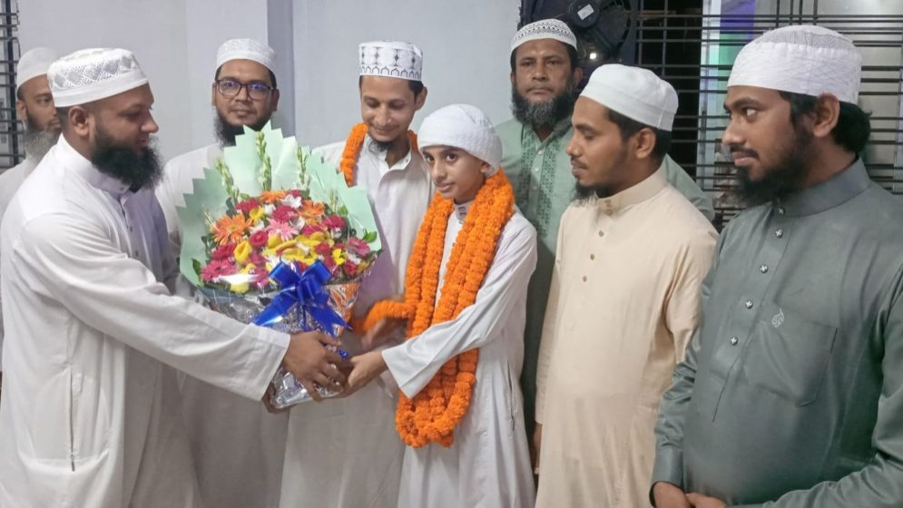 ৭৩ দিনেই কুরআনের হাফেজ শিশু মুসাইব