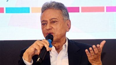 সরকার কোনো ধরনের তথ্য বিভ্রান্তি করবে না: মন্ত্রী আমির খসরু
