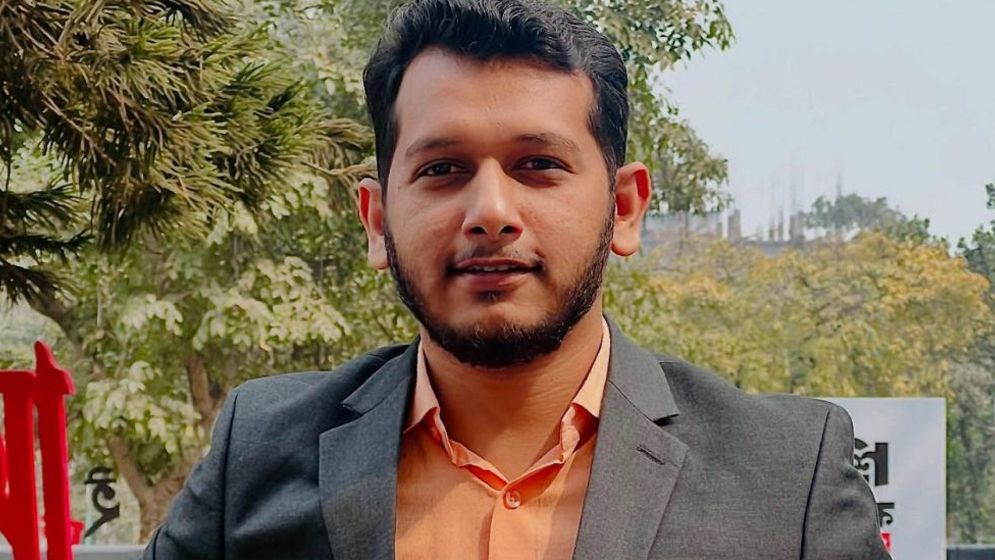ঋতুপর্ণাদের ম্যানেজার সেই ‘অভিযুক্ত’ নওমি
