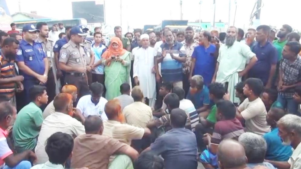 জামালপুরে গ্যাসের দাবিতে সড়ক অবরোধ