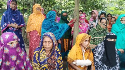 দেড় শতাধিক ঘরে হামলা, লাথিতে প্রসূতির সন্তান নষ্ট