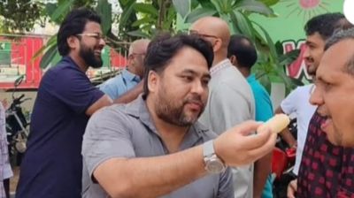 মির্জা ফখরুল রাষ্ট্রপতি পদে মনোনয়ন পাওয়ায় এলাকায় আনন্দের জোয়ার