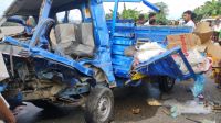 ট্রাক-পিকআপের মুখোমুখি সংঘর্ষে নারীসহ নিহত ৪