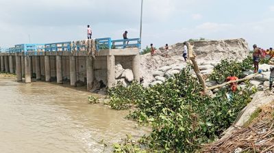 যমুনা নদীর ভাঙন কবলে হাসনাপাড়া স্পার