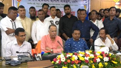 দেশ ধ্বংসস্তূপের মধ্যে দাঁড়িয়ে আছে: বিদ্যুৎমন্ত্রী