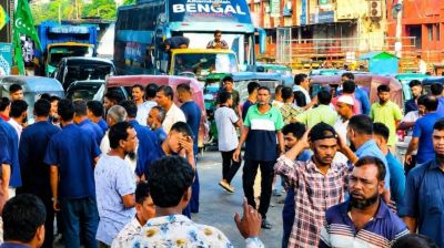 গ্যাস না পেয়ে চট্টগ্রামে সড়ক অবরোধ, যান চলাচল বন্ধ